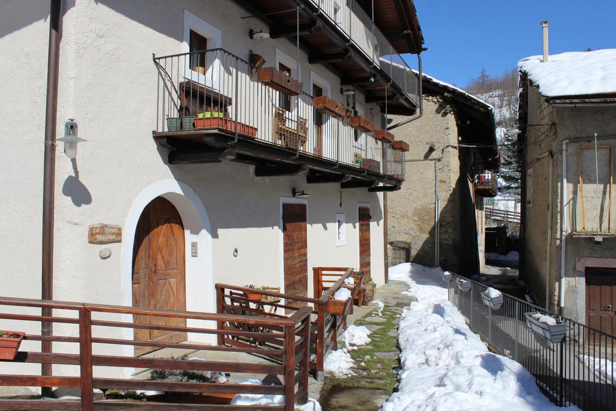 San Marco Lodge Apt Mountain Retreat - Happy Rentals Oulx Kültér fotó